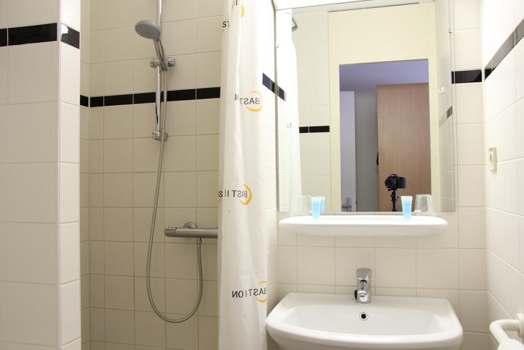 Bastion Hotel הירלן מראה חיצוני תמונה