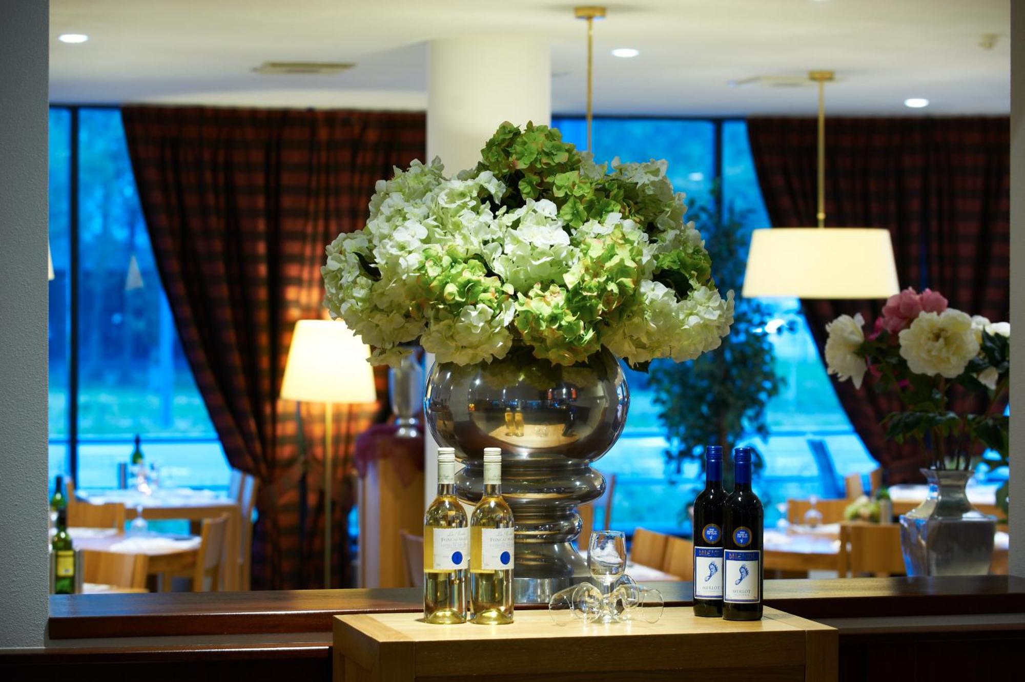 Bastion Hotel הירלן מראה חיצוני תמונה